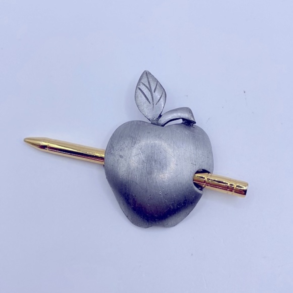 Vintage Ultra Craft Signed 2 Tone Apple And Pencil Teacher Brooch